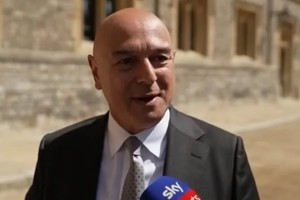 爱游戏体育-列维：赛季初绝没有预料到热刺要为保级而战，我极其失望