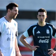 爱游戏体育-2026世界杯夺冠热门：五强逐鹿，谁能捧杯？